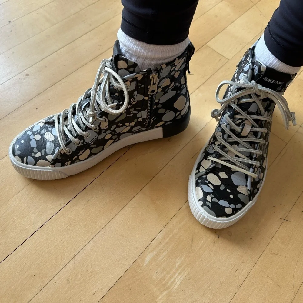 Blackstone RL-77 pebble hi top sneaker, 38/8  CB2329 - Picture 3 of 7